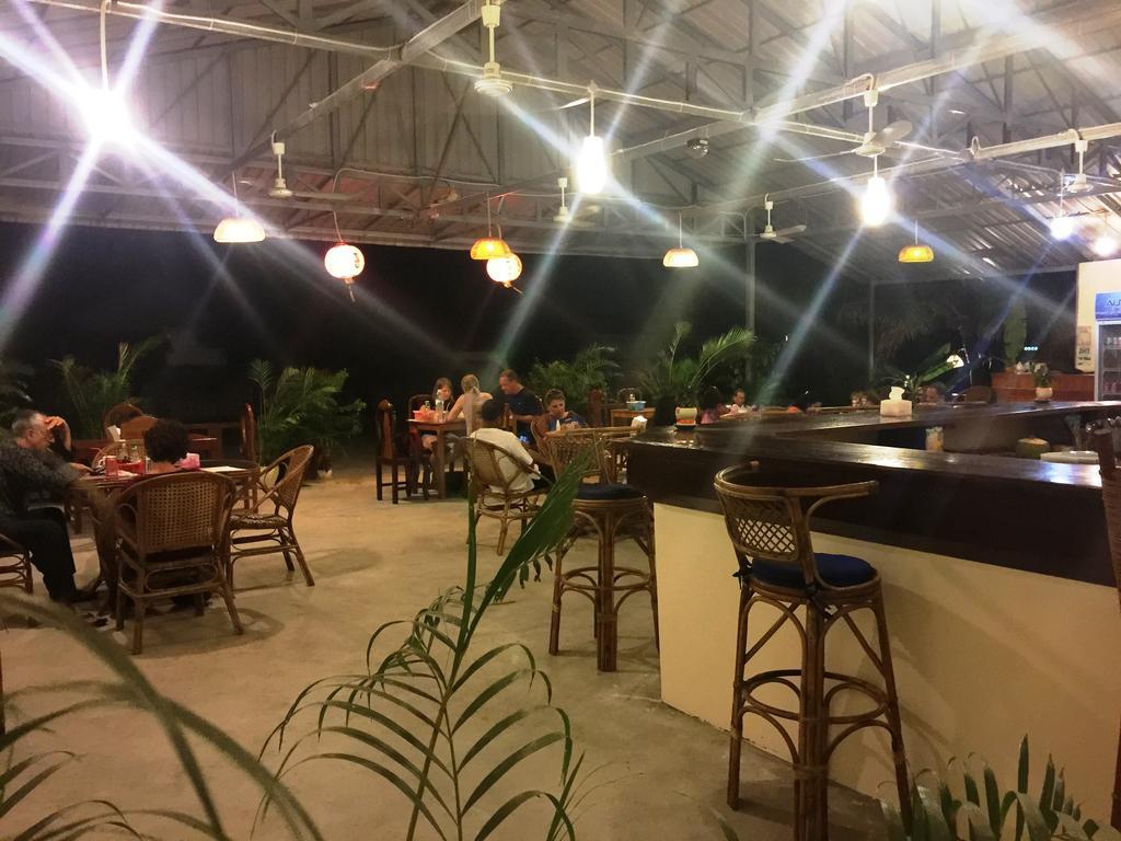 The Moonflower Bungalow Hotel Sihanoukville Luaran gambar