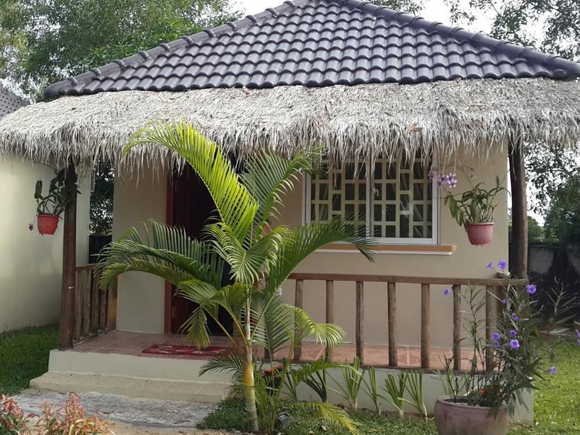 The Moonflower Bungalow Hotel Sihanoukville Luaran gambar