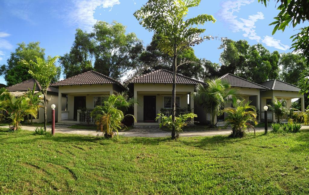 The Moonflower Bungalow Hotel Sihanoukville Luaran gambar
