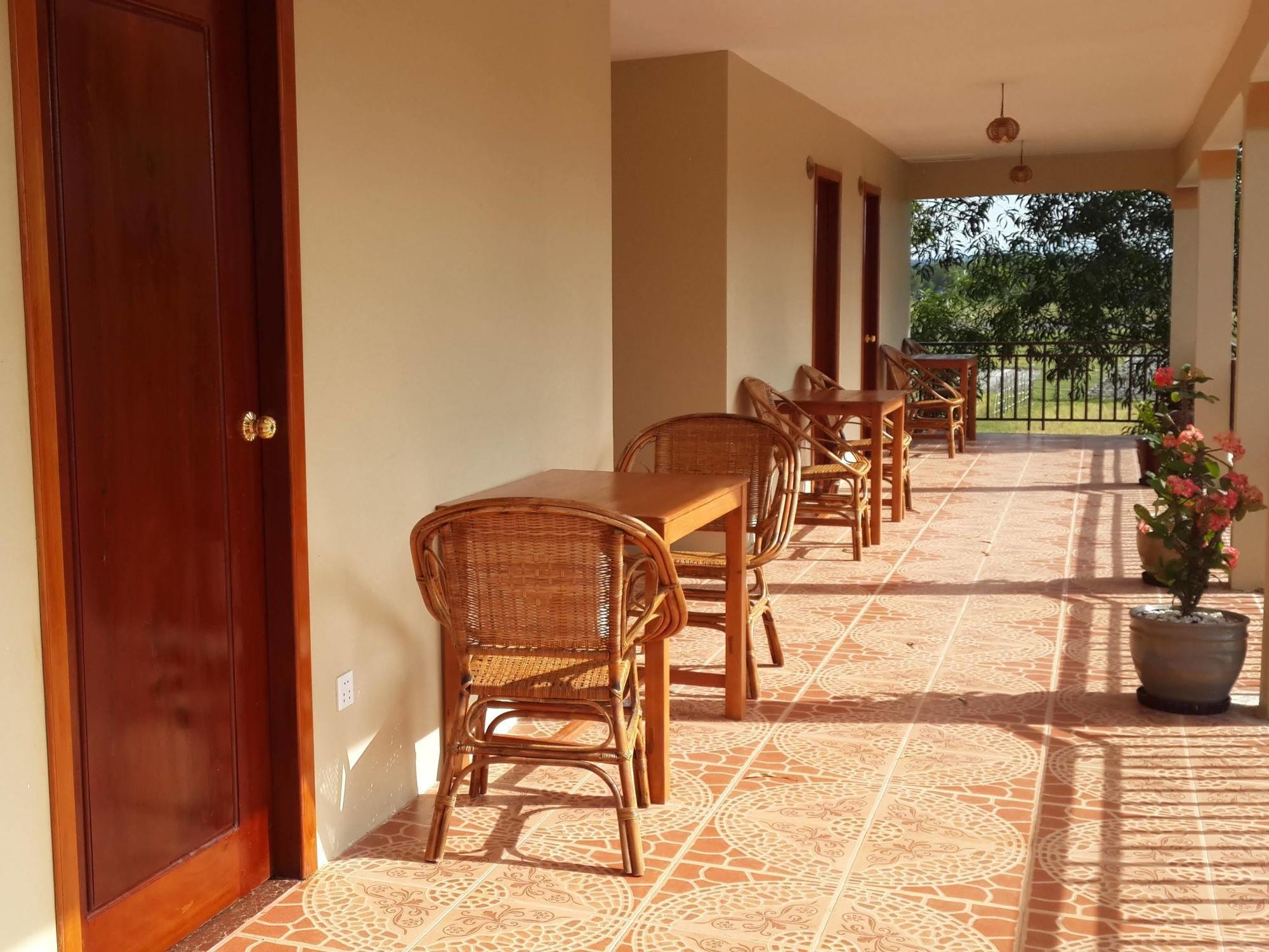 The Moonflower Bungalow Hotel Sihanoukville Luaran gambar